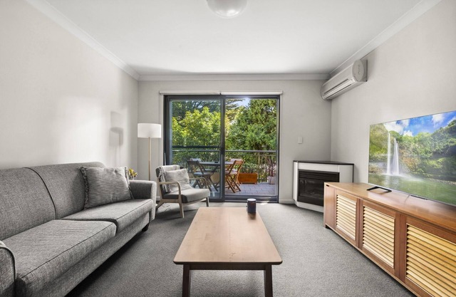 Spacious 2-Bed Apartment in Heart of Leura