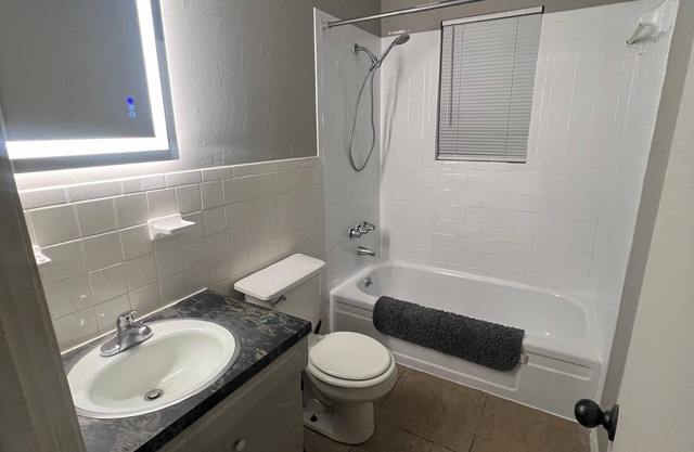 Spacious 2 bedrooms apartment centrally located in the heart of Blytheville.