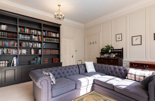Spacious 2BR Duplex Close to Bristol City Centre