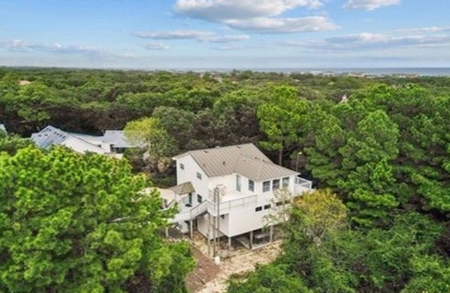 Spacious 3BR/3BA Beach House on Quiet Wooded Lot – Minutes from the Ocean