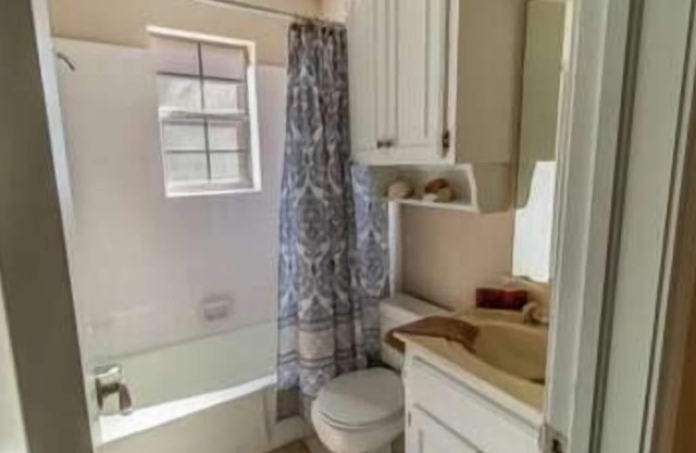 Spacious 3BR Ranch |Pet-Friendly |Near ExpoCenter