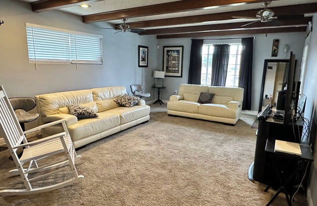 Spacious 4-bedroom house with WiFi and AC 15 minutes away from Cesar Superdome