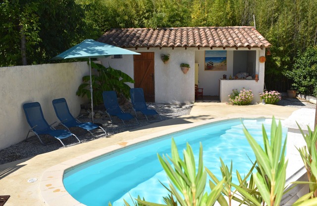 Spacious accommodation, swimming pool, terraces, located on our property