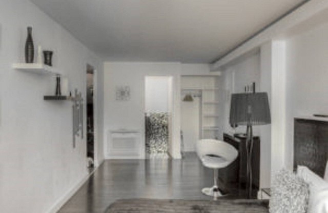 Spacious and refined room, swimming pool
