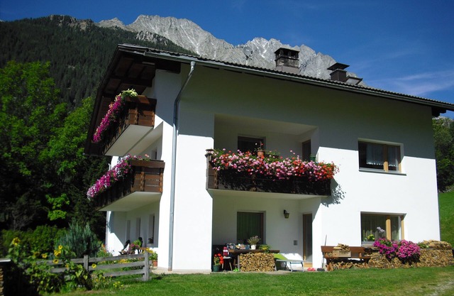 spacious apartment in a quiet location in the beautiful Valley of Anterselva in Erlenhof