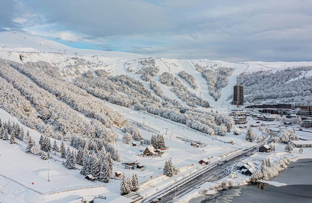 Spacious apartment at the foot of the slopes in Super Besse
