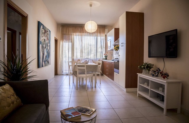 spacious apartment 100 meters from the sea with terrace