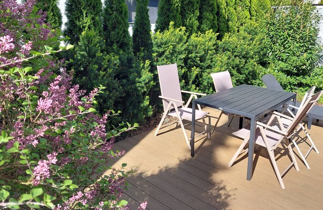 Spacious apartment, quiet location in the forest, garden, bicycles, Wi-Fi, dogs allowed