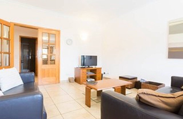 Spacious Apartment With Shared Pool And Sea Views