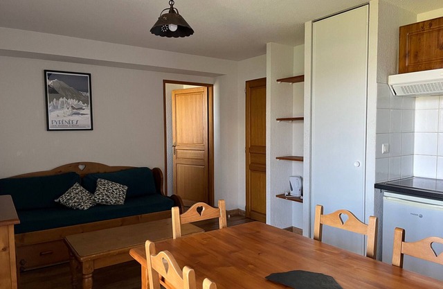 Spacious Apt for 6 with Balcony in Peyragudes, 500m from Slopes, Free Spa Access