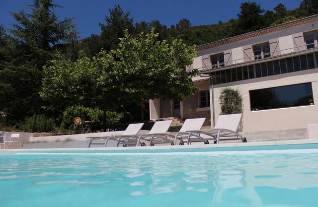 Spacious, authentic landhouse, tastefully decorated