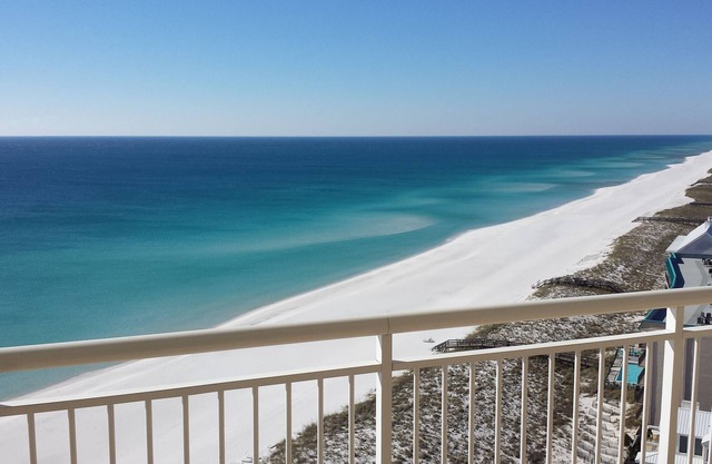 Spacious Belle Mer 3BR - 2 Gulf Front Masters - All with Private Baths
