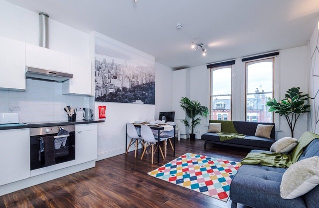Spacious City Centre Retreat in Leeds City Centre