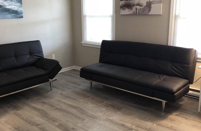 Spacious & Close to Beach- Condo E