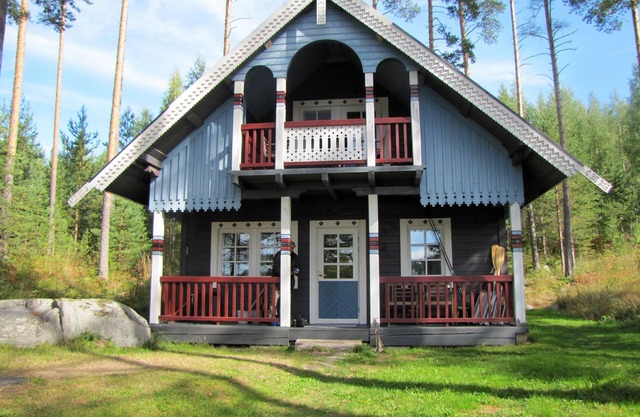 Spacious cottage on an island in Lake Puruvesi.