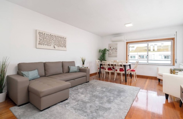 Spacious Escape Near the Beach by Host Wise