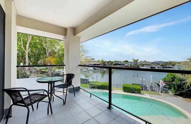 Spacious Family Home on Canal- Pets Welcome