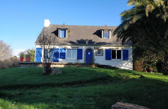 Spacious Family House with Garden - 8 People - Pink Granite Coast