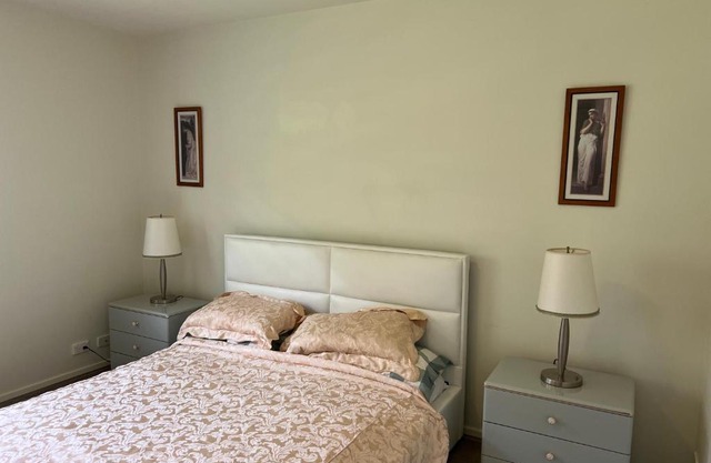 Spacious Family Townhouse near Kingston & Manuka