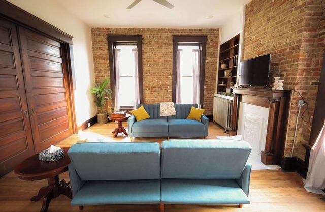 Spacious, Historical Condo NEXT DOOR to WKU Campus