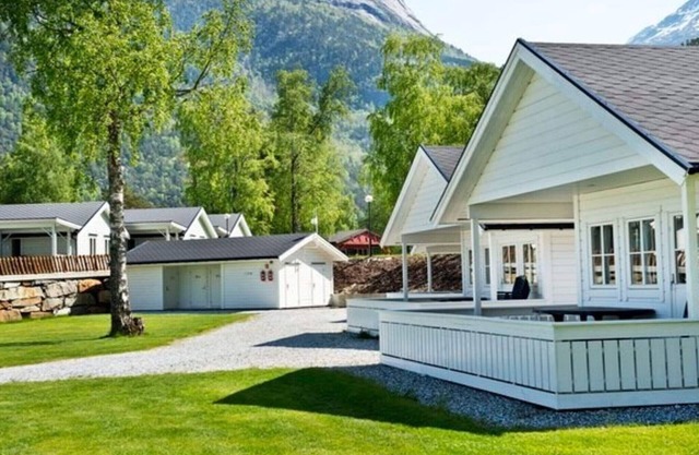 Spacious holiday home in Kinsarvik