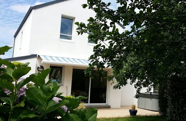 Spacious house with garden.