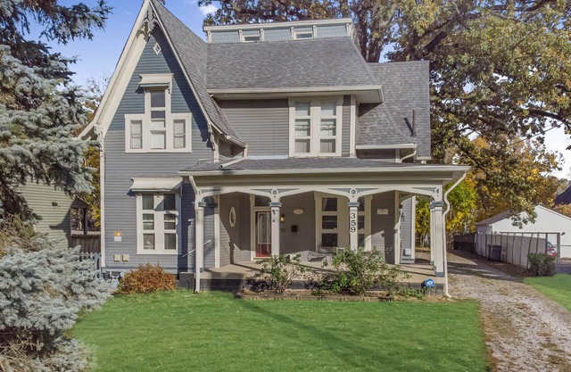 Spacious Irvington Home: Porch and Parking