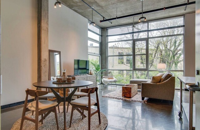 Spacious Loft in Nashville Gulch Neighborhood!