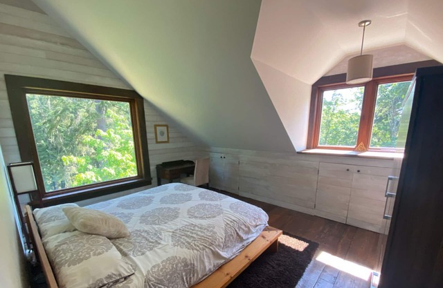 Spacious Modern-Rustic Farmhouse