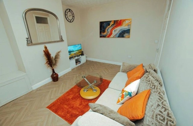 Spacious Modern 2 bed house, Gateshead.