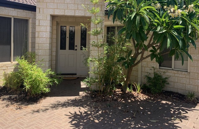 Spacious, Modern & Private 3x2, A/C, 15 Mins to City, Airport & Beach