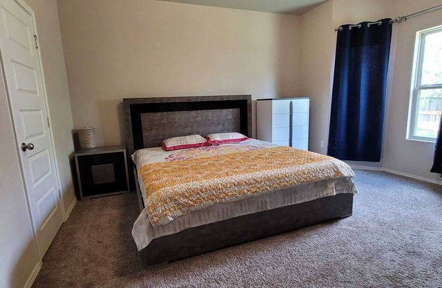 Spacious Newly Built Home 2023 in a Quit Neighborhood