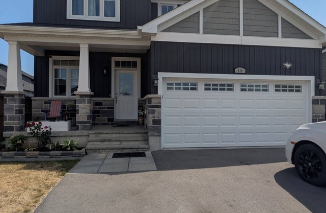 Spacious one bedroom Basement Apartment