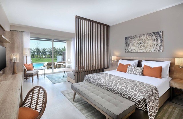 Spacious Suite Designed to Maximize Comfort + Serenity & Private Pool