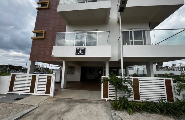Spacious Top Floor Luxury 3-bedroom with AC and WiFi in enchanting Mysurunnn