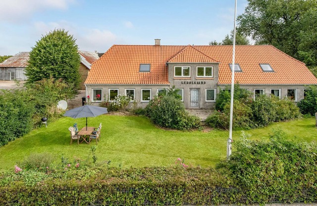 Spacious vacation apartment with sea view in Lebøl.