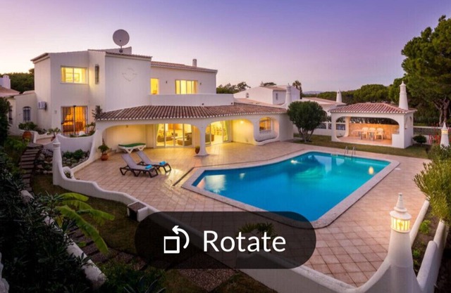 Spacious Villa with pool,sleeps 10/12 WiFi& Euro TV
