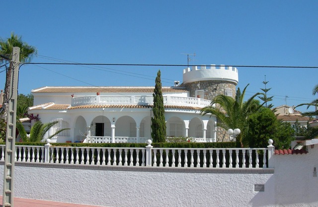 SPECIAL OFFER! -10% Superb Villa with pool - sea and lake view