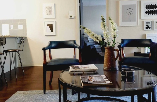 Spectacular" 2Beds/1BA near Lenox/Buckhead