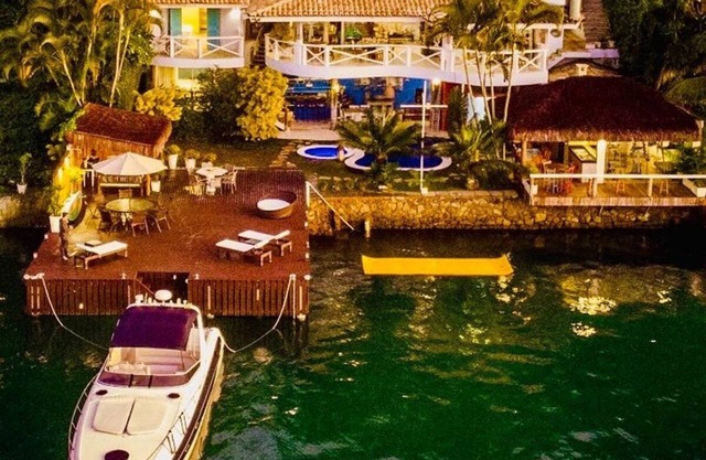 Spectacular Luxury House in Angra dos Reis, Small Condominium Mombaça