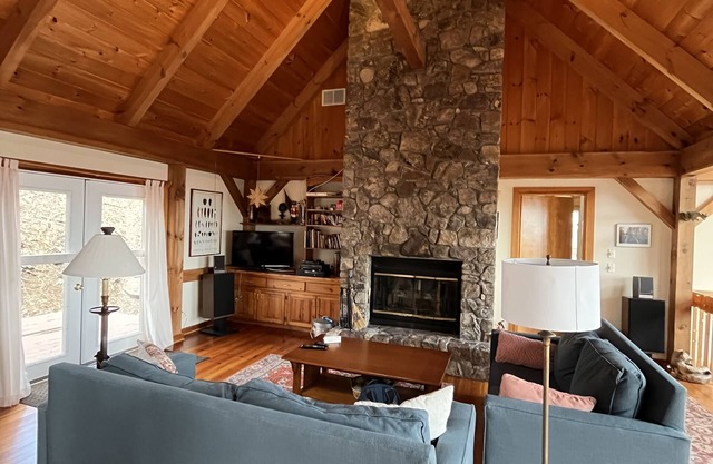 Spectacular mountain home perfect for multiple families! Just added '80s arcade!