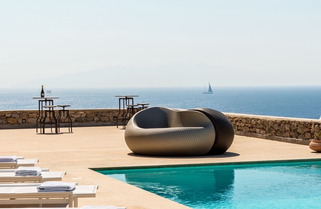 Spectacular Seaside Villa, St. John beach, Private Pool, Sunset View Over Delos