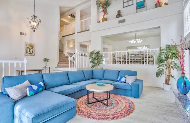 Spectacular spacious home with private pool