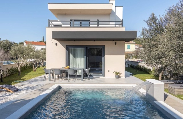 Spectacular Villa M with swimming pool