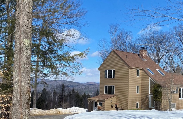Spectacular White Mountains Getaway – Ski House with Breathtaking Views