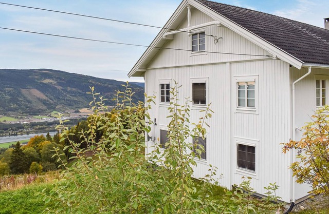 Spend your next vacation in this beautifully furnished vacation home at Hafjell.