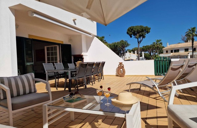 Splendid 3 Bedroom Villa Close to the Beach