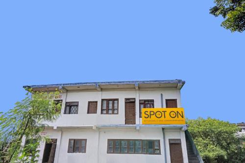 SPOT ON Friends Service Appartment