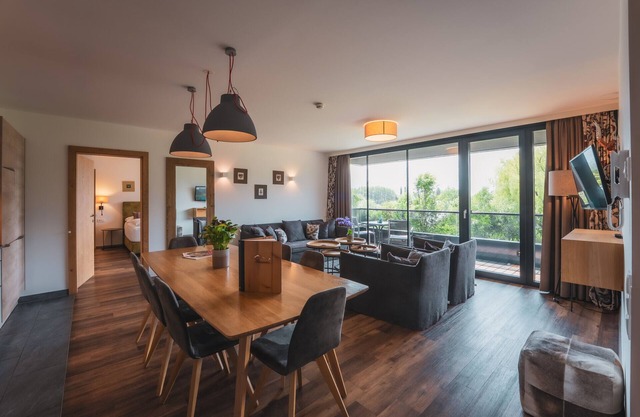 SR, Top 14 - Ap. 87m² mit 2 SZ, Balkon 18m²