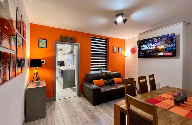 St Michael's House - Great for Contractors or Family Holidays